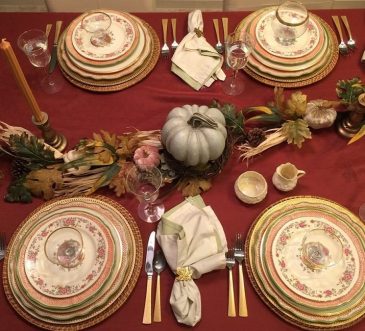 25 Most Trending Thanksgiving Table Setting Ideas | Munchkins Planet